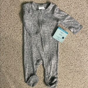 NWT 3-6M Aden + Anais Heather Gray Kids Footie